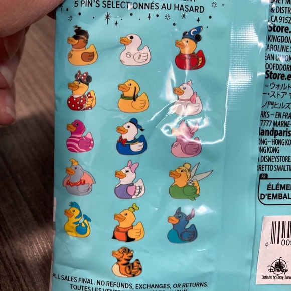 Disneys 2024 Baymax Duck from Ducks Mystery Pin Collection - Picture 5 of 5